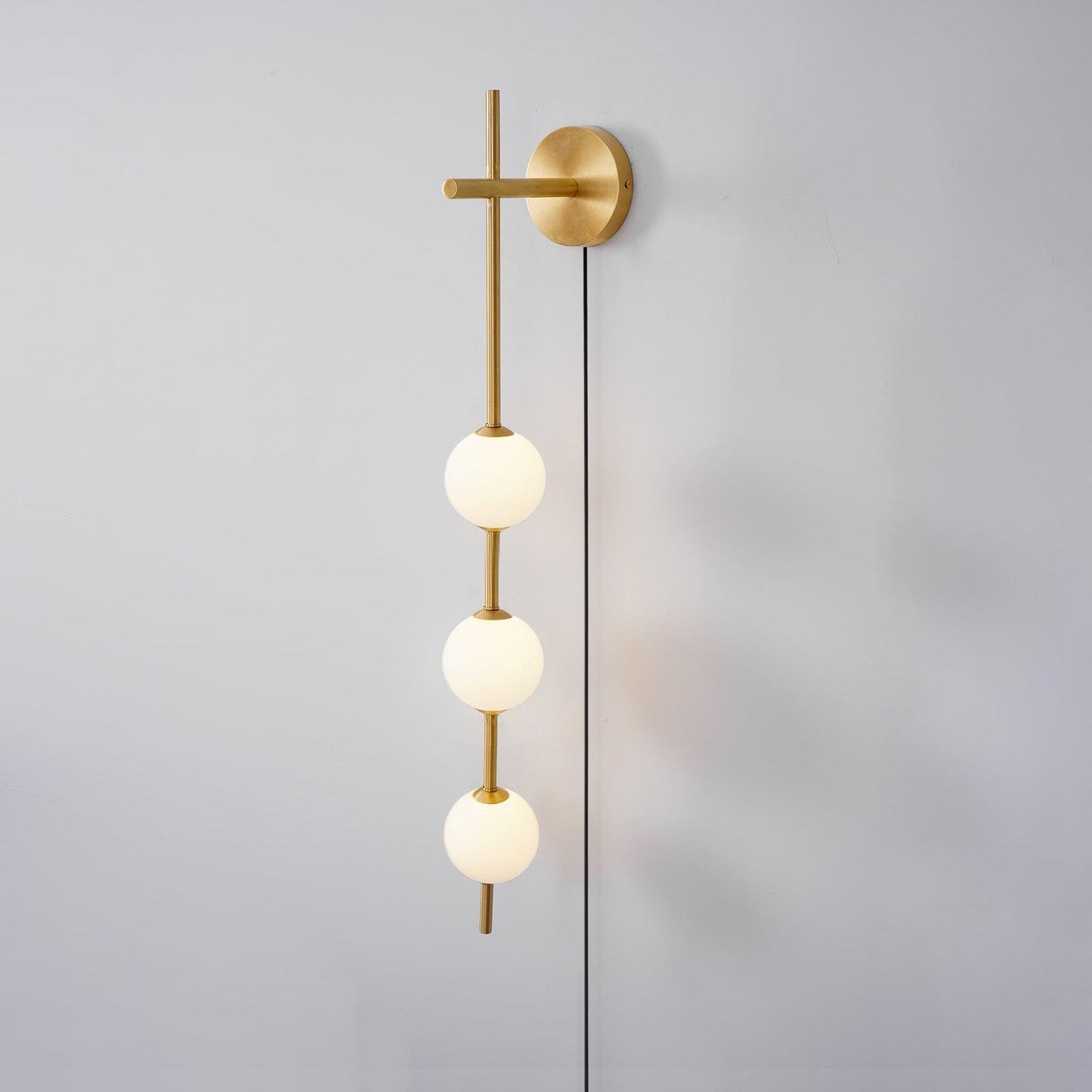 Vertical Globe Plug-in Wall Lamp Dia 3.9″ x H 30.7″ / Dia 10cm x H 78cm / Brass & Plastic ball / US Plug 1001 Wall lamp