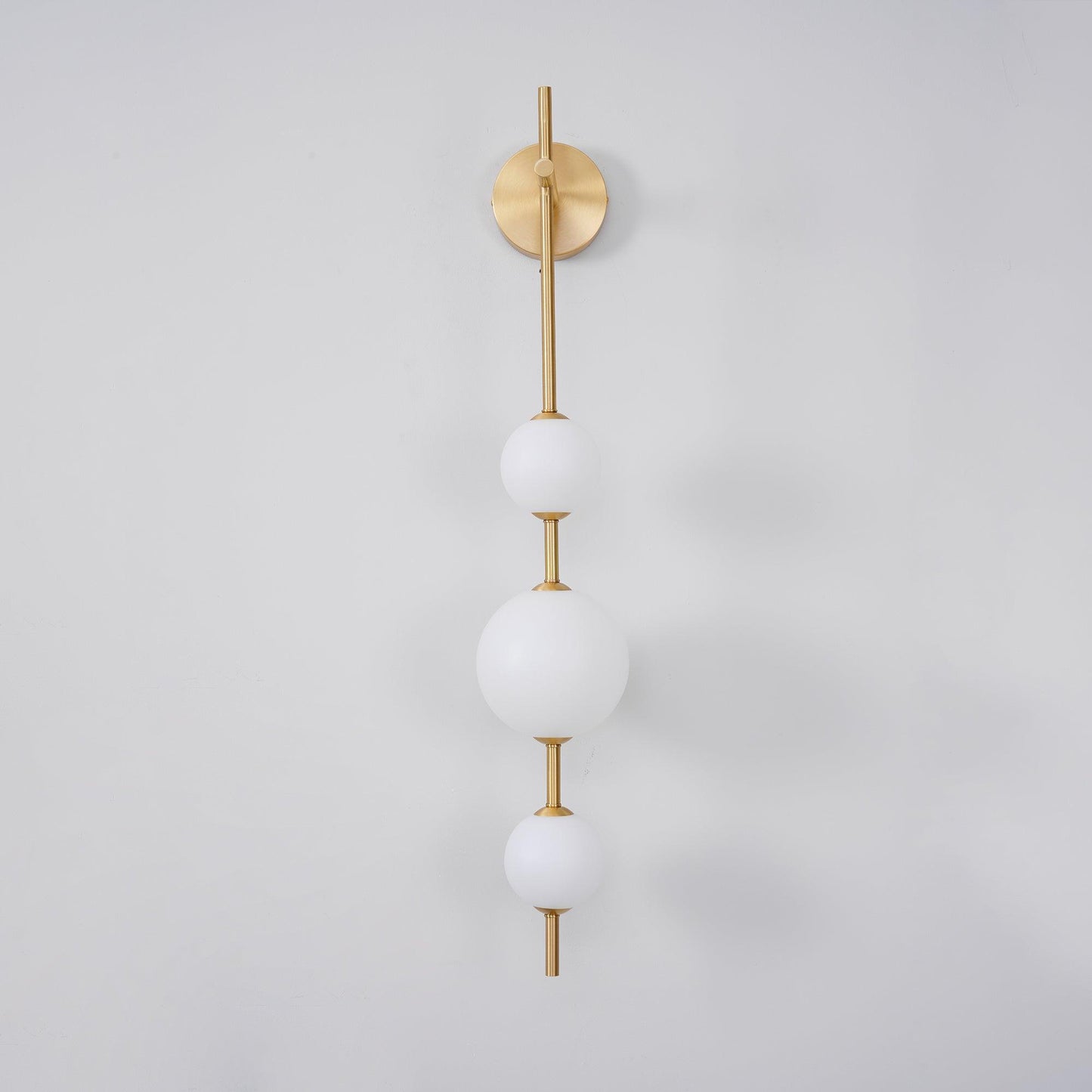 Vertical Globe Plug-in Wall Lamp 1001 Wall lamp