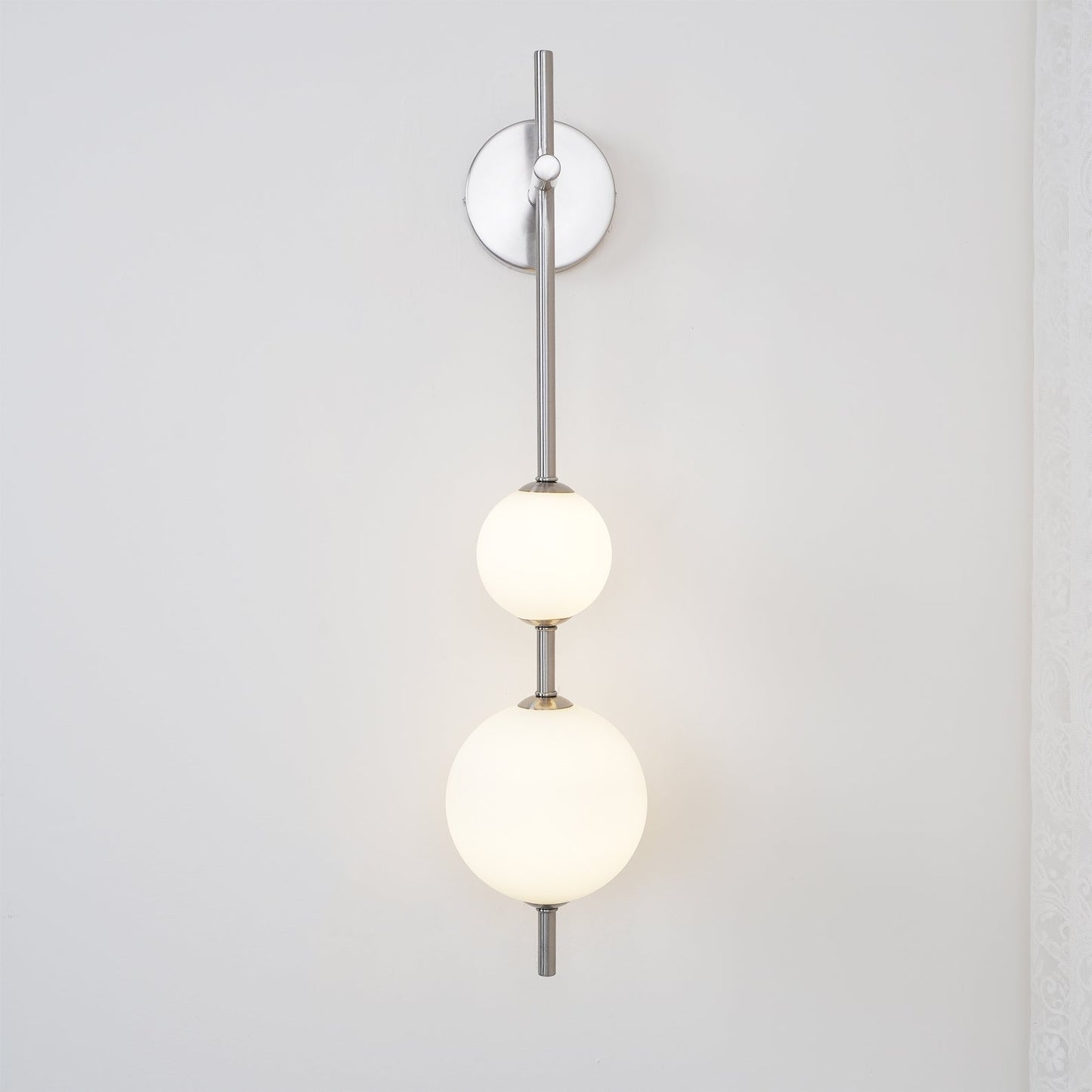 Vertical Globe Plug-in Wall Lamp 1001 Wall lamp