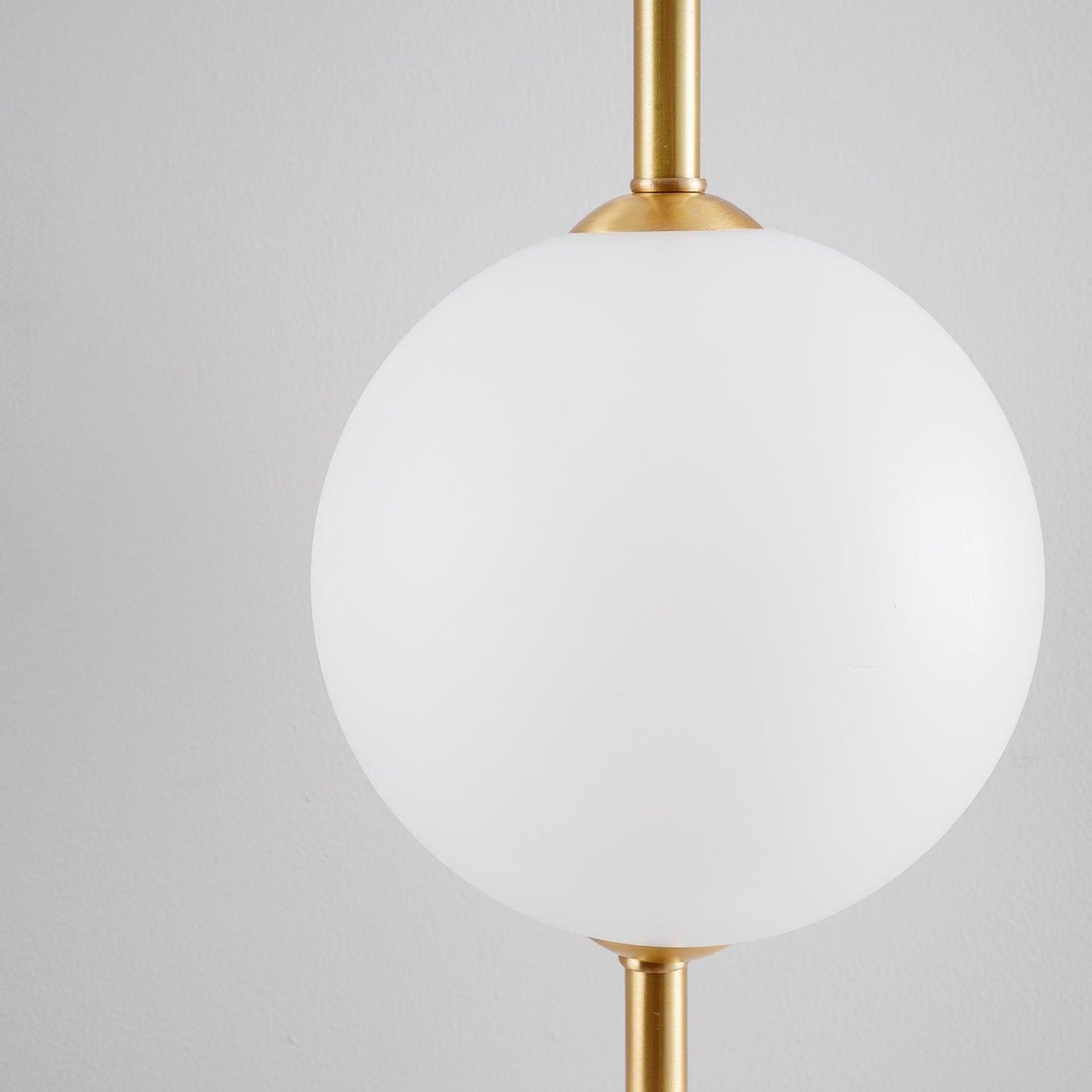 Vertical Globe Plug-in Wall Lamp 1001 Wall lamp
