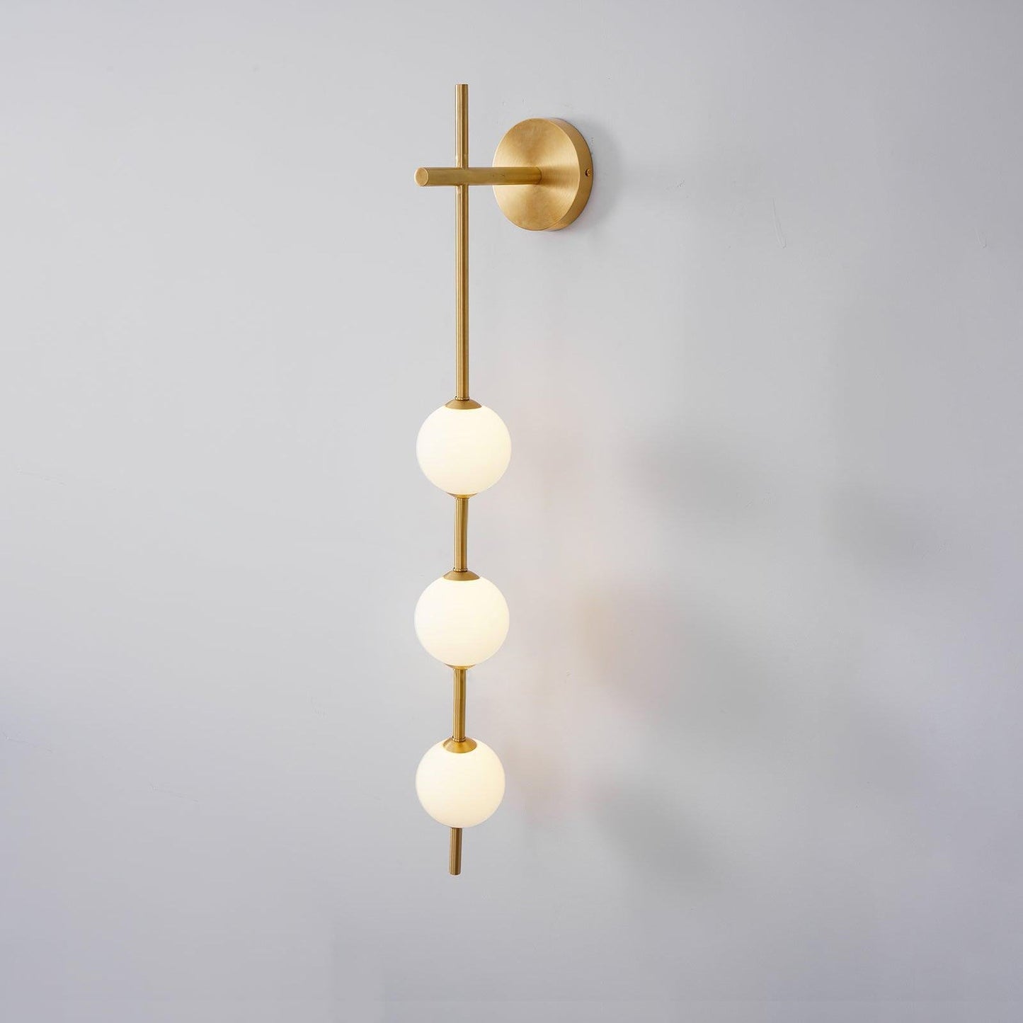 Vertical Globe Plug-in Wall Lamp 1001 Wall lamp
