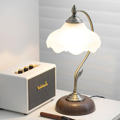 Vintage Laiton Table Lamp Model B ? 6.7″ x H 16.9″ / Dia 17cm x H 43cm / Walnut Color & Gold / US plug Table lamp