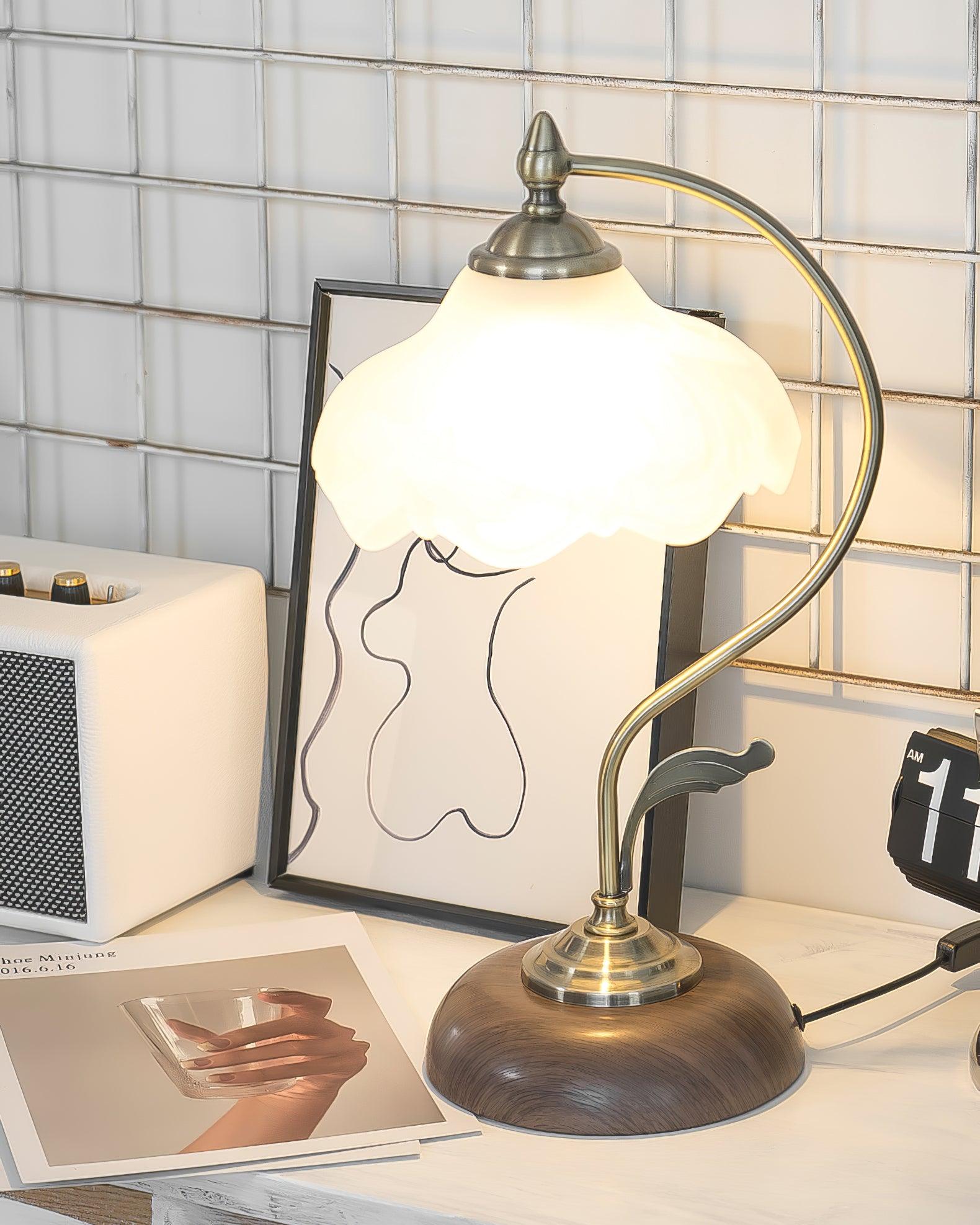 Vintage Laiton Table Lamp Table lamp