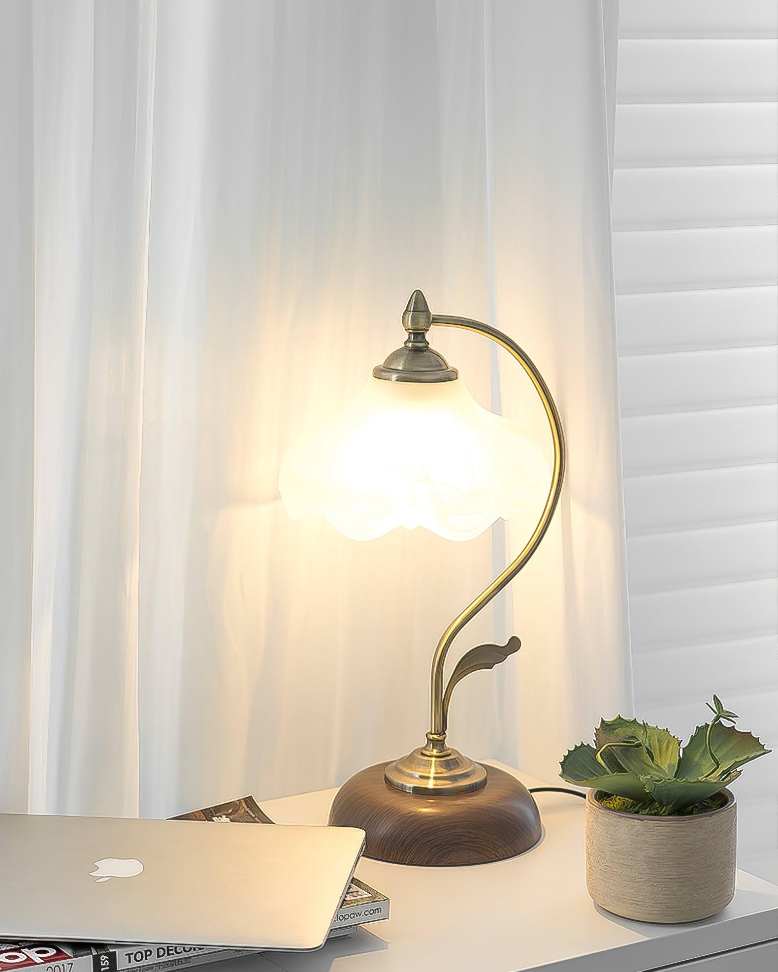 Vintage Laiton Table Lamp Table lamp