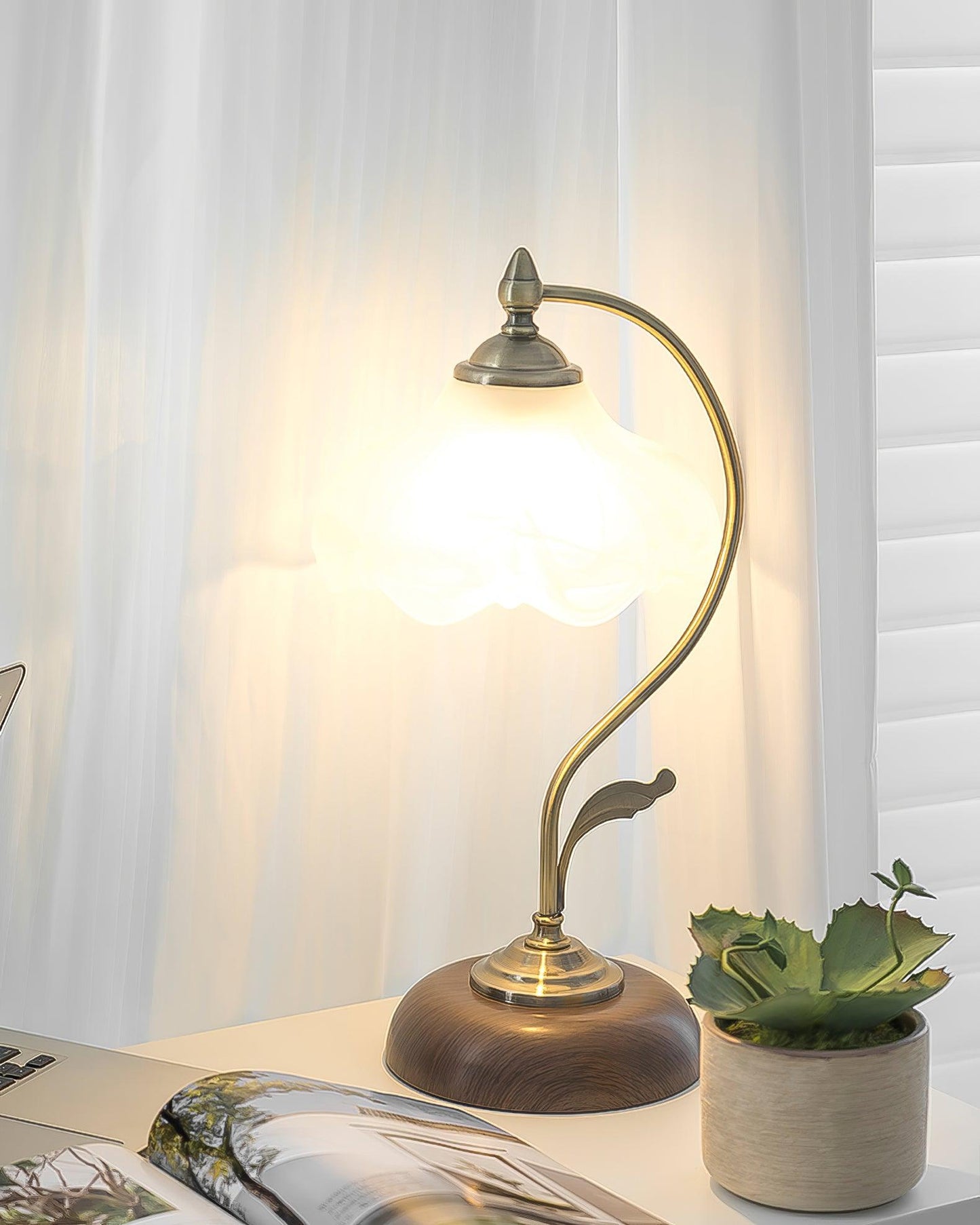 Vintage Laiton Table Lamp Table lamp