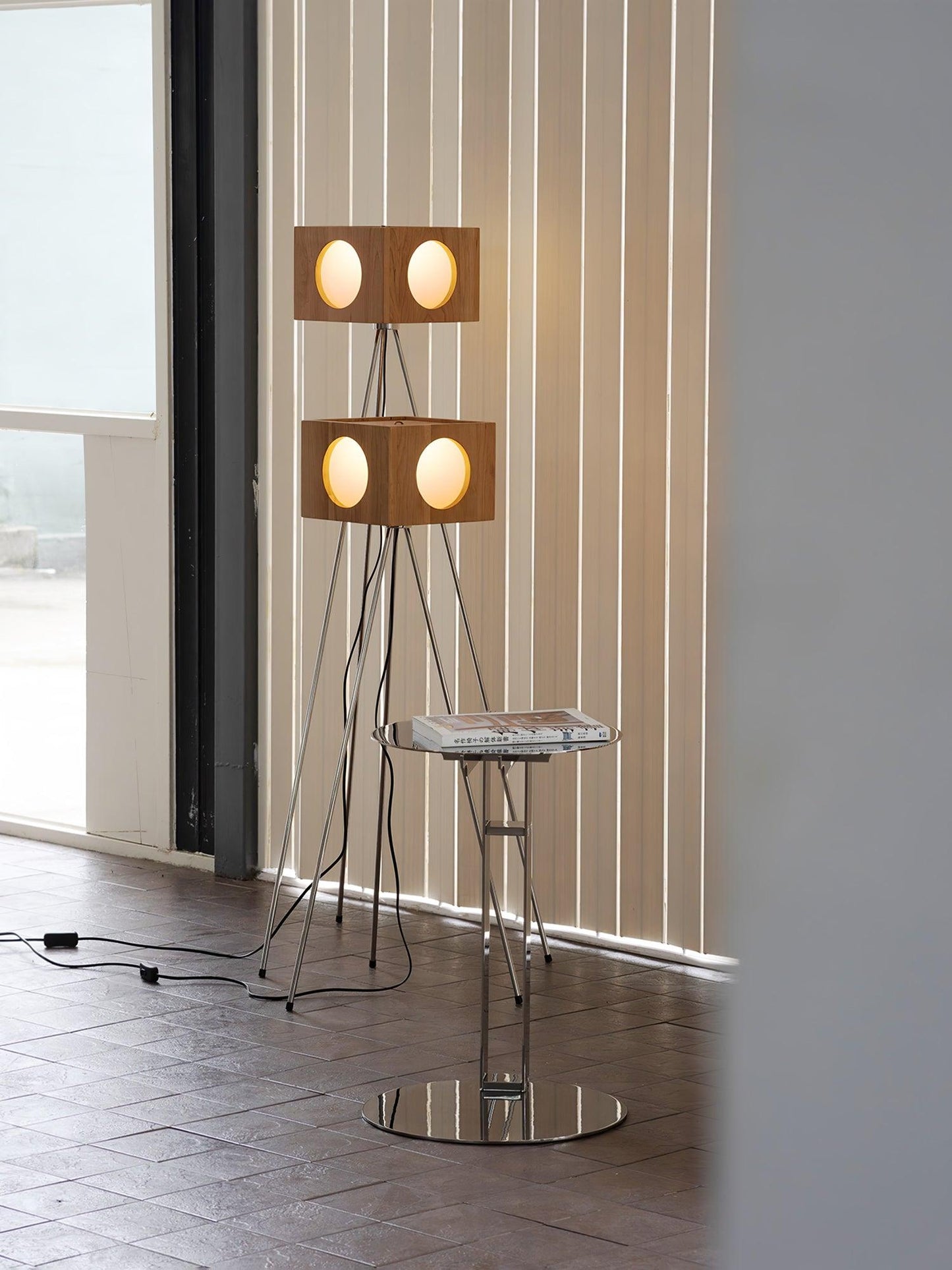 Vintage Tripod Camera Floor Lamp Floor lamp