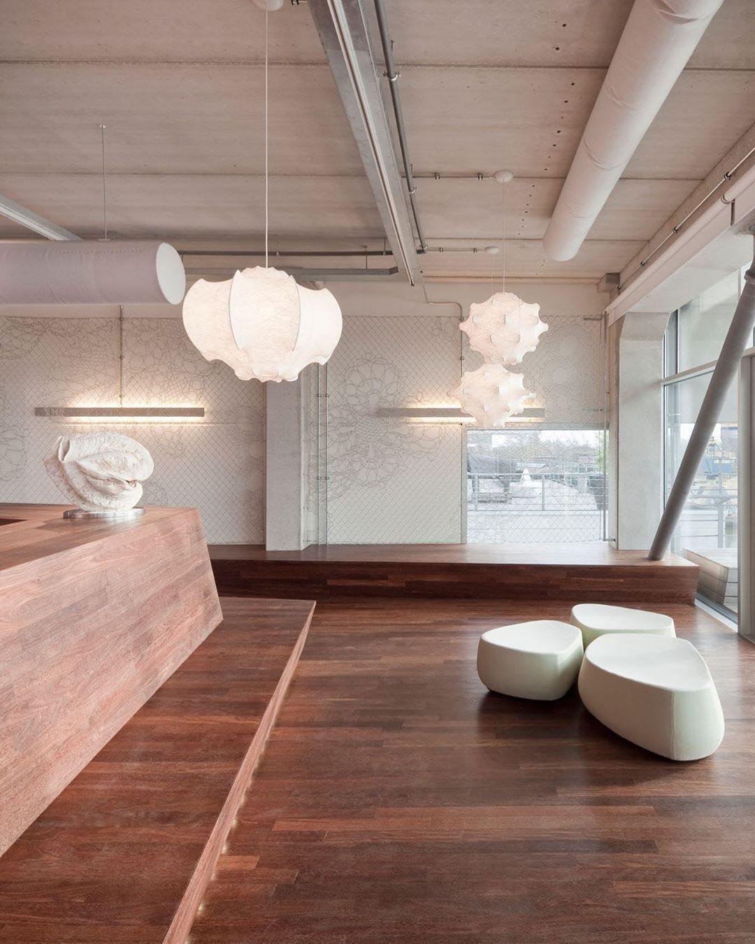 Veil Cocoon Pendant Lamp ? 26.8″ x H 19.3″ / Dia 68cm x H 49cm / White Pendant light