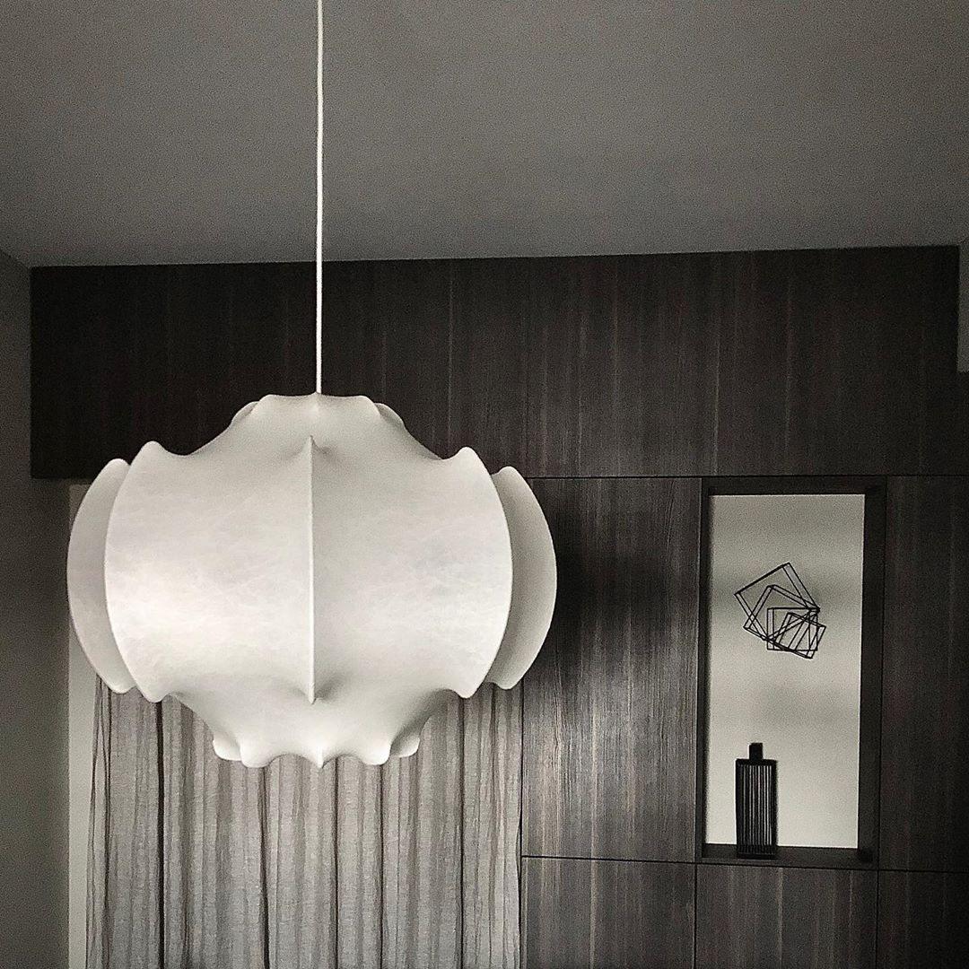 Veil Cocoon Pendant Lamp ? 26.8″ x H 19.3″ / Dia 68cm x H 49cm / White Pendant light