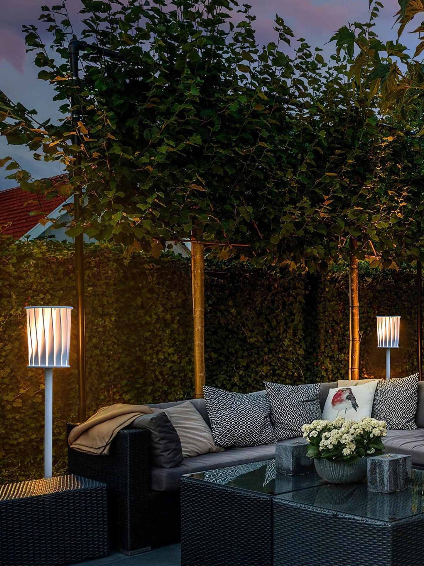 White Column Outdoor Light Dia 7.9″ x H 59″ / Dia 20cm x H 150cm / White Floor lamp