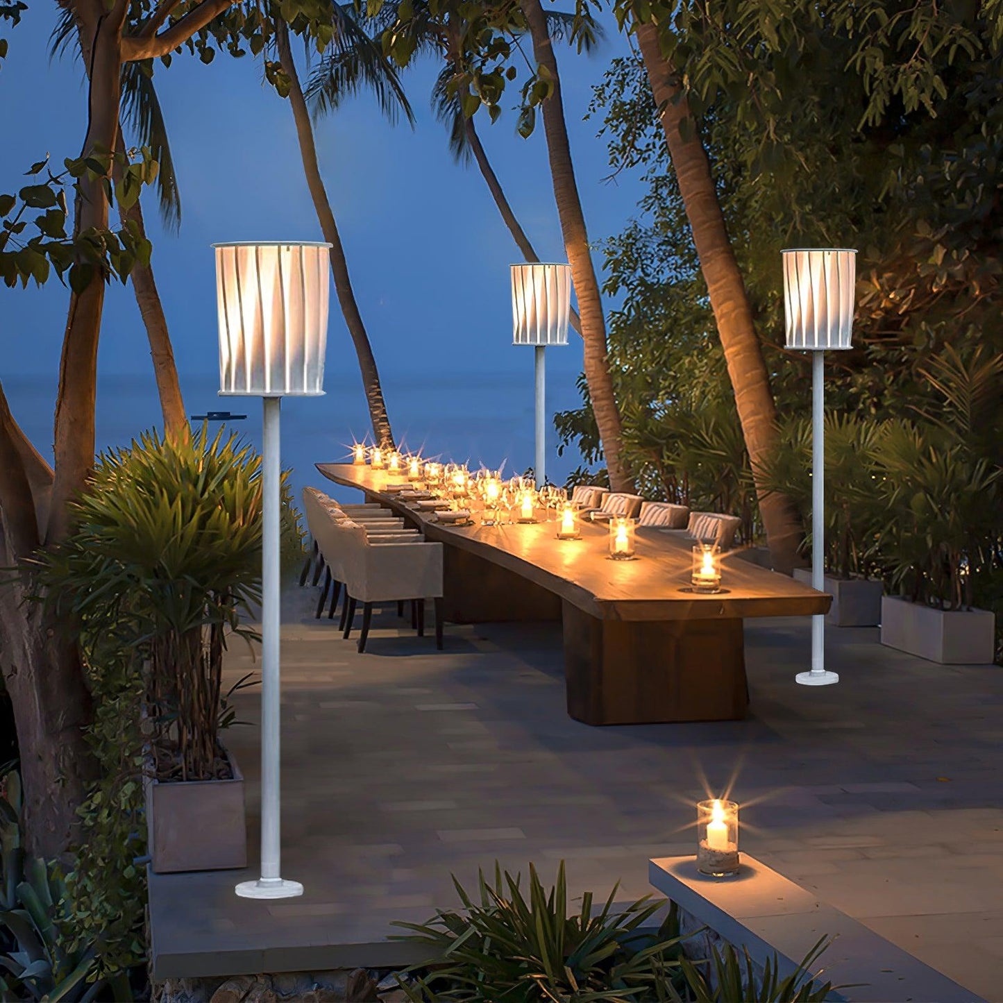 White Column Outdoor Light Dia 7.9″ x H 59″ / Dia 20cm x H 150cm / White Floor lamp