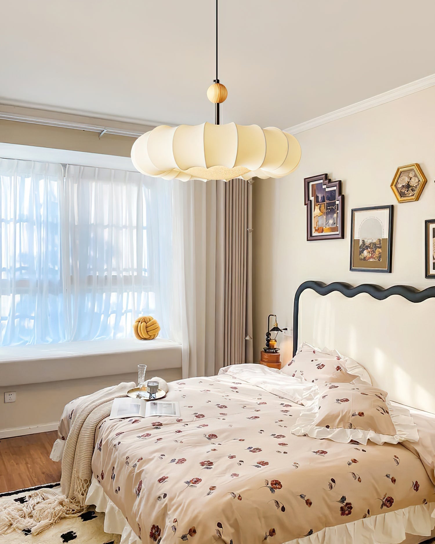 Winnie Veil Pendant Light Dia 19.7″ x H 11″ / Dia 50cm x H 28cm / Beige Pendant light