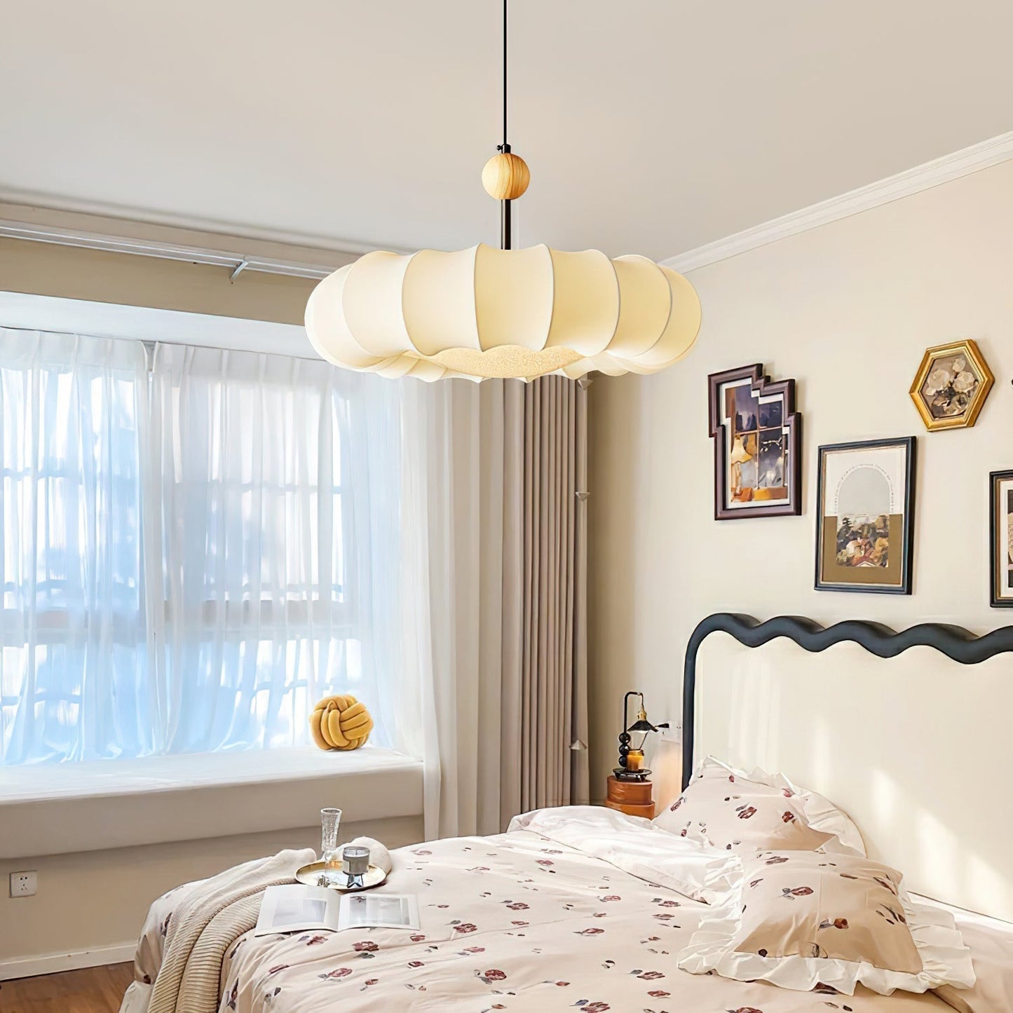 Winnie Veil Pendant Light Dia 19.7″ x H 11″ / Dia 50cm x H 28cm / Beige Pendant light