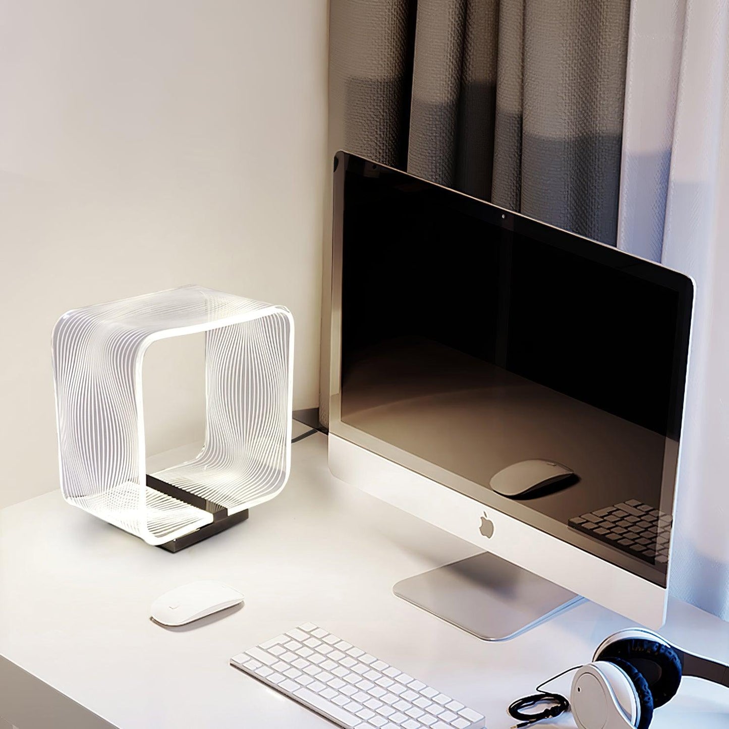 Wire Cube Table Lamp Table lamp