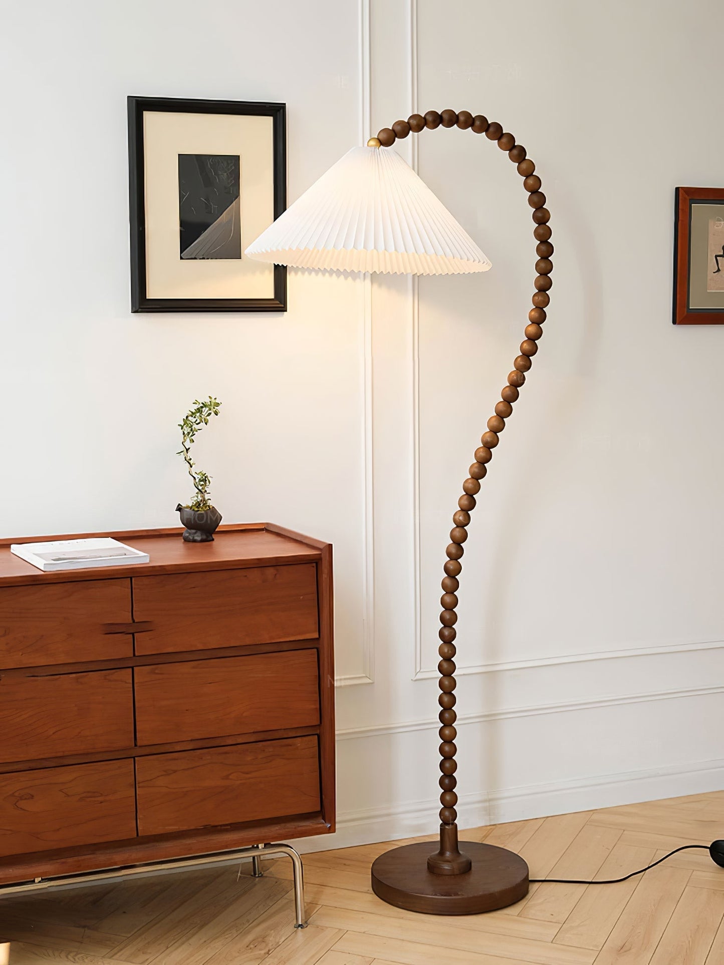 Wooden Bead Floor Lamp Floor lamp