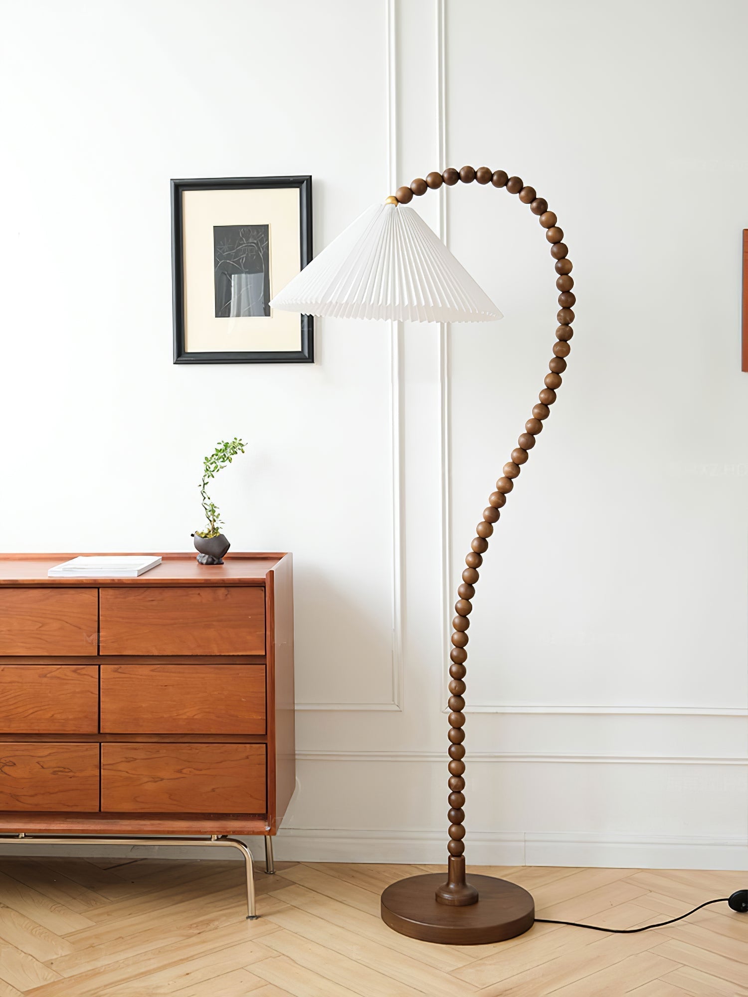 Wooden Bead Floor Lamp Floor lamp