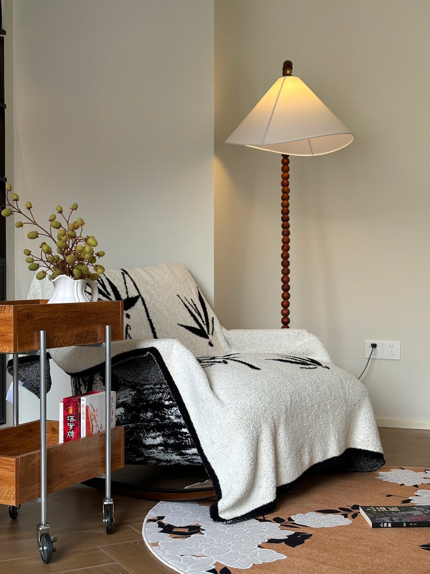 Wooden Bead Floor Lamp Floor lamp