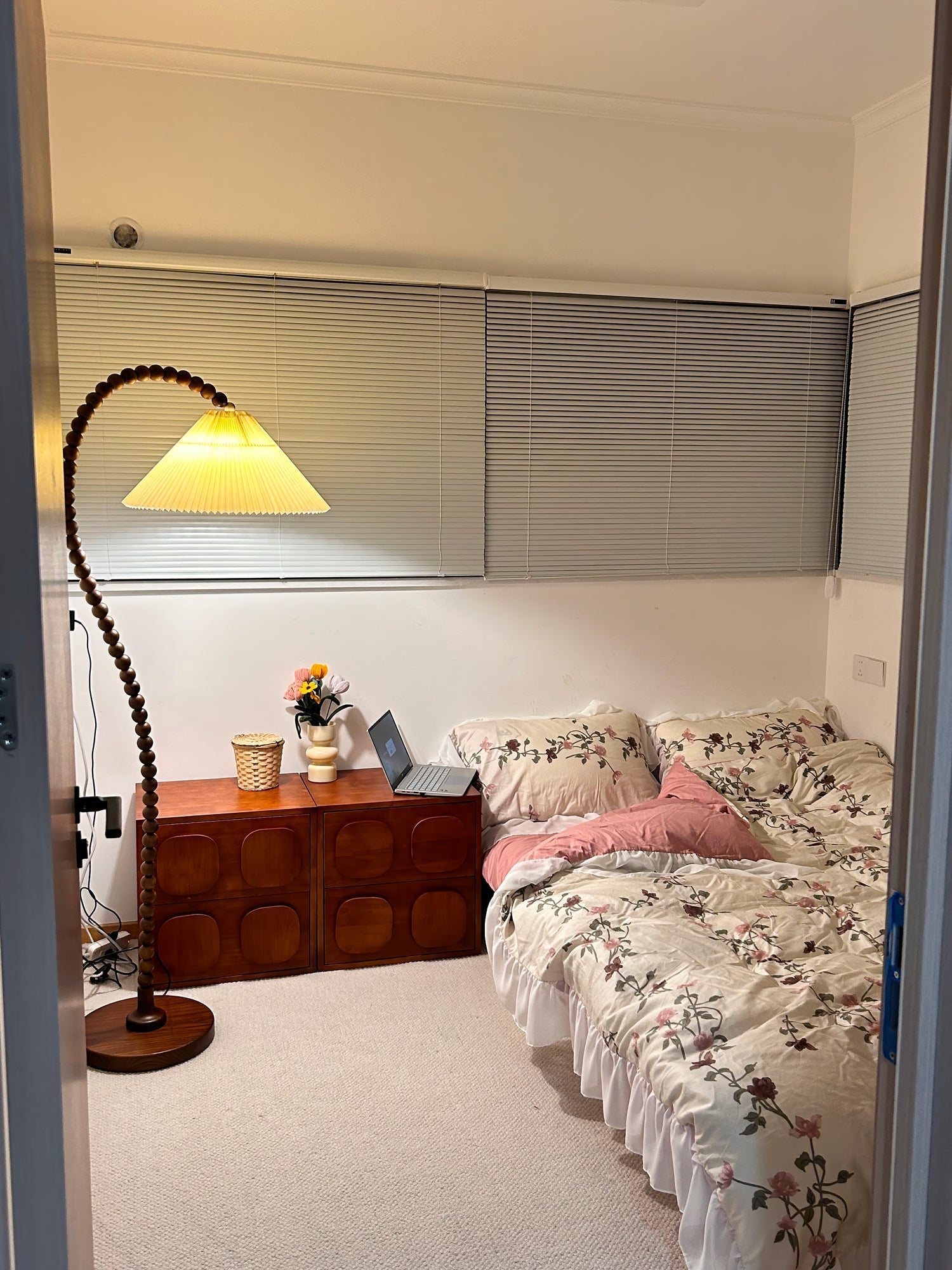 Wooden Bead Floor Lamp Floor lamp