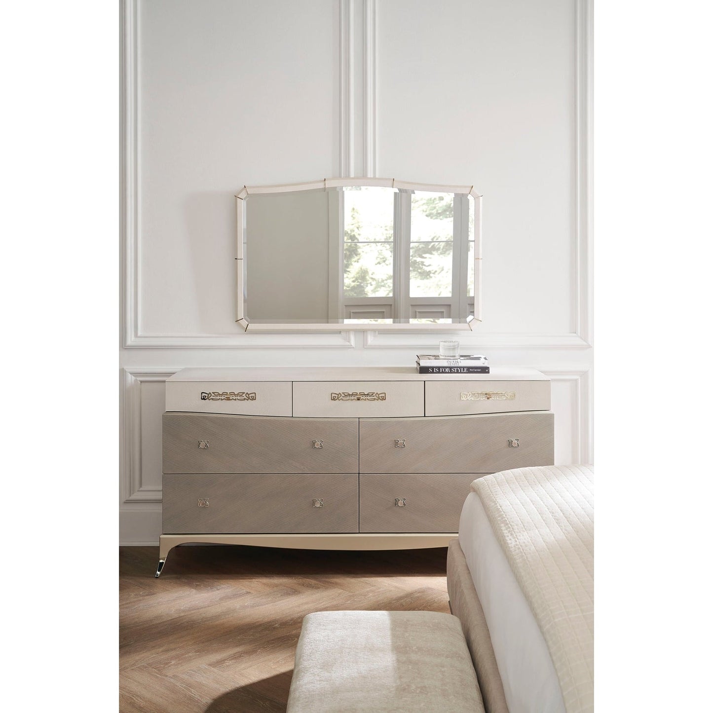 Caracole Classic Tempo Dresser