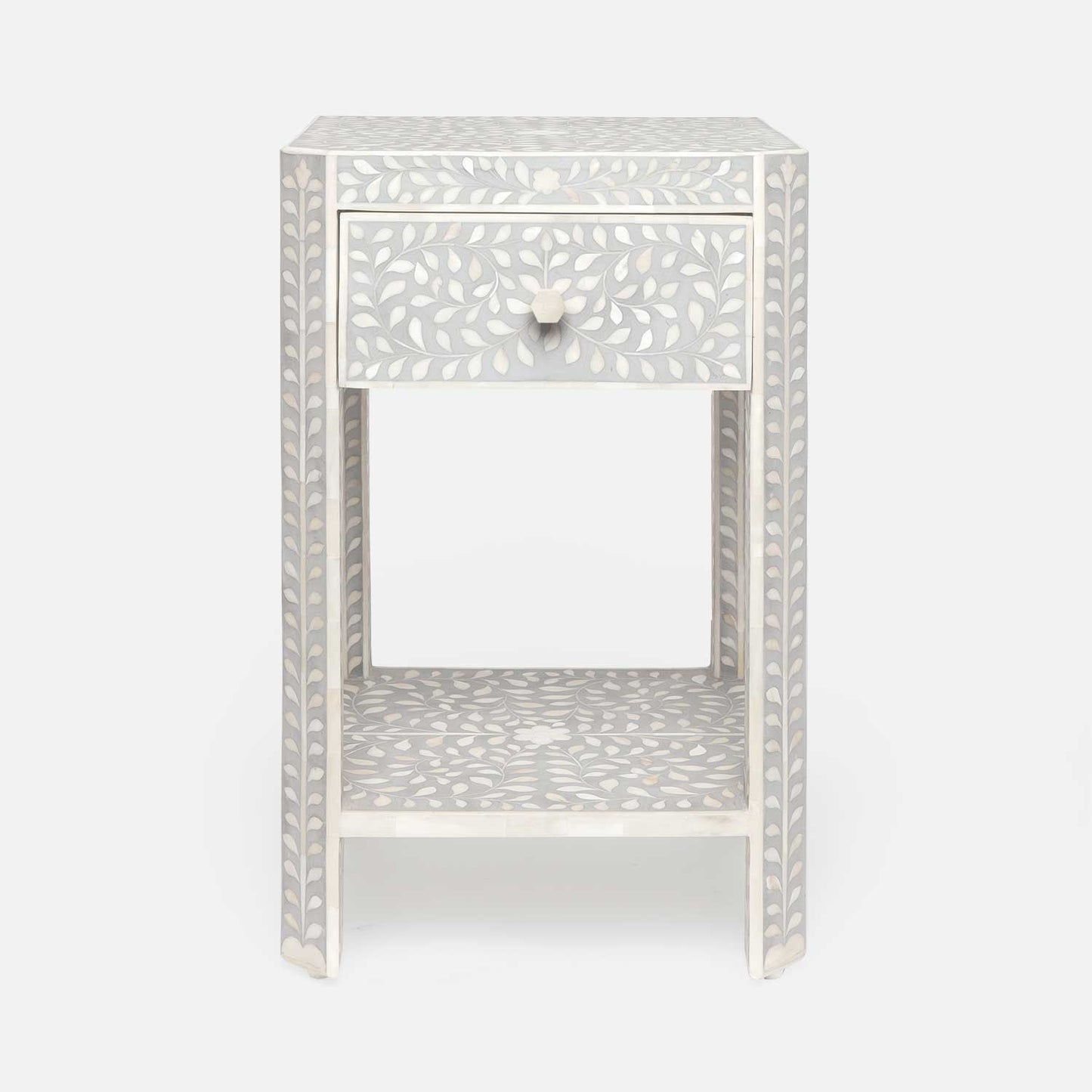 Lexi Nightstand 18"