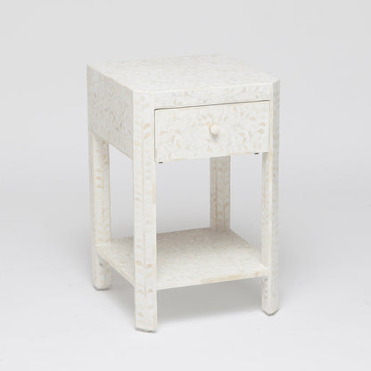 Lexi Nightstand 18"